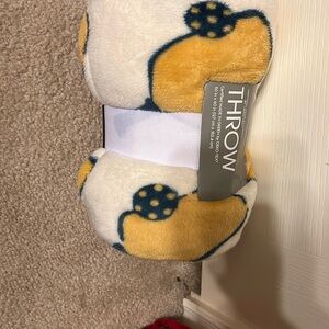 Cozy Throw Blanket - Yellow and Blue pickleball